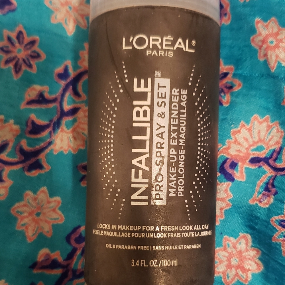 Free w/ Bundle L'OREAL PARIS - Infallible Pro Spray & Set - Picture 8 of 16